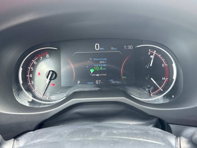 Used 2024 Toyota RAV4 XLE AWD/4WD image 37