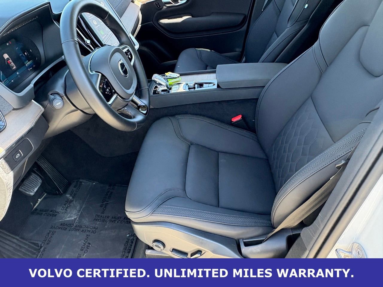 Certified 2025 Volvo XC90 B6 Plus image 27