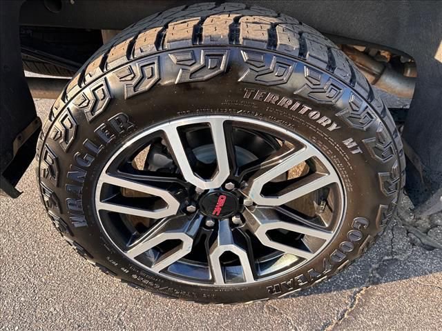 Certified 2024 GMC Sierra 1500 AT4 w/ Technology Package image 34