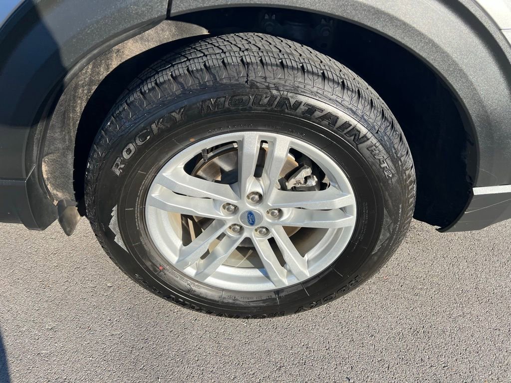 Used 2022 Ford Explorer XLT w/ Class IV Trailer Tow Package image 14