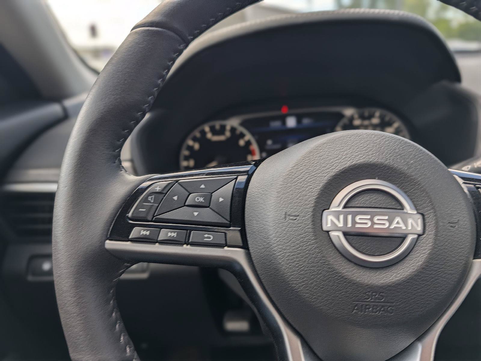 Used 2024 Nissan Altima 2.5 SL AWD/4WD image 24