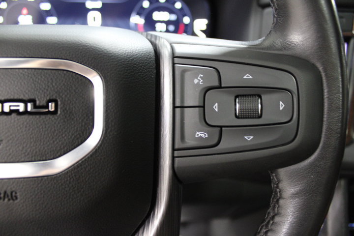 Used 2023 GMC Yukon Denali Ultimate AWD/4WD image 39