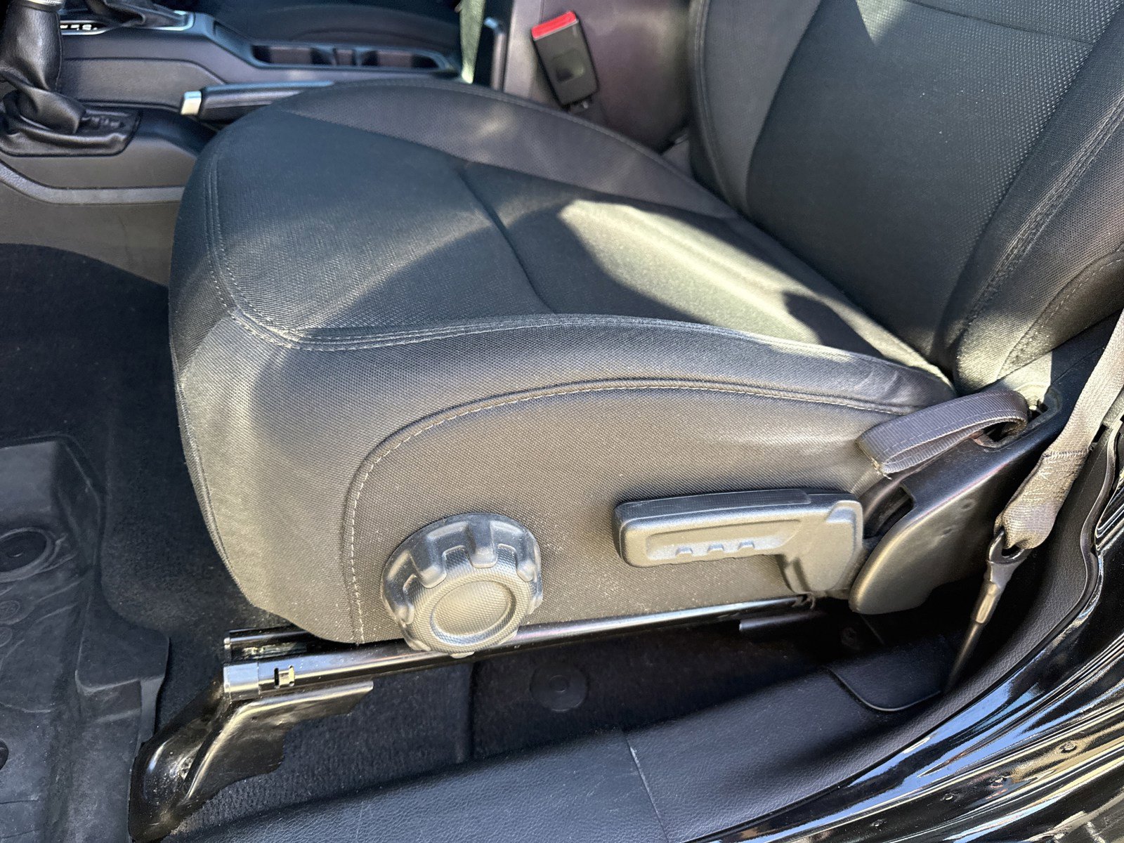 Used 2018 Jeep Wrangler Unlimited Sport S image 12