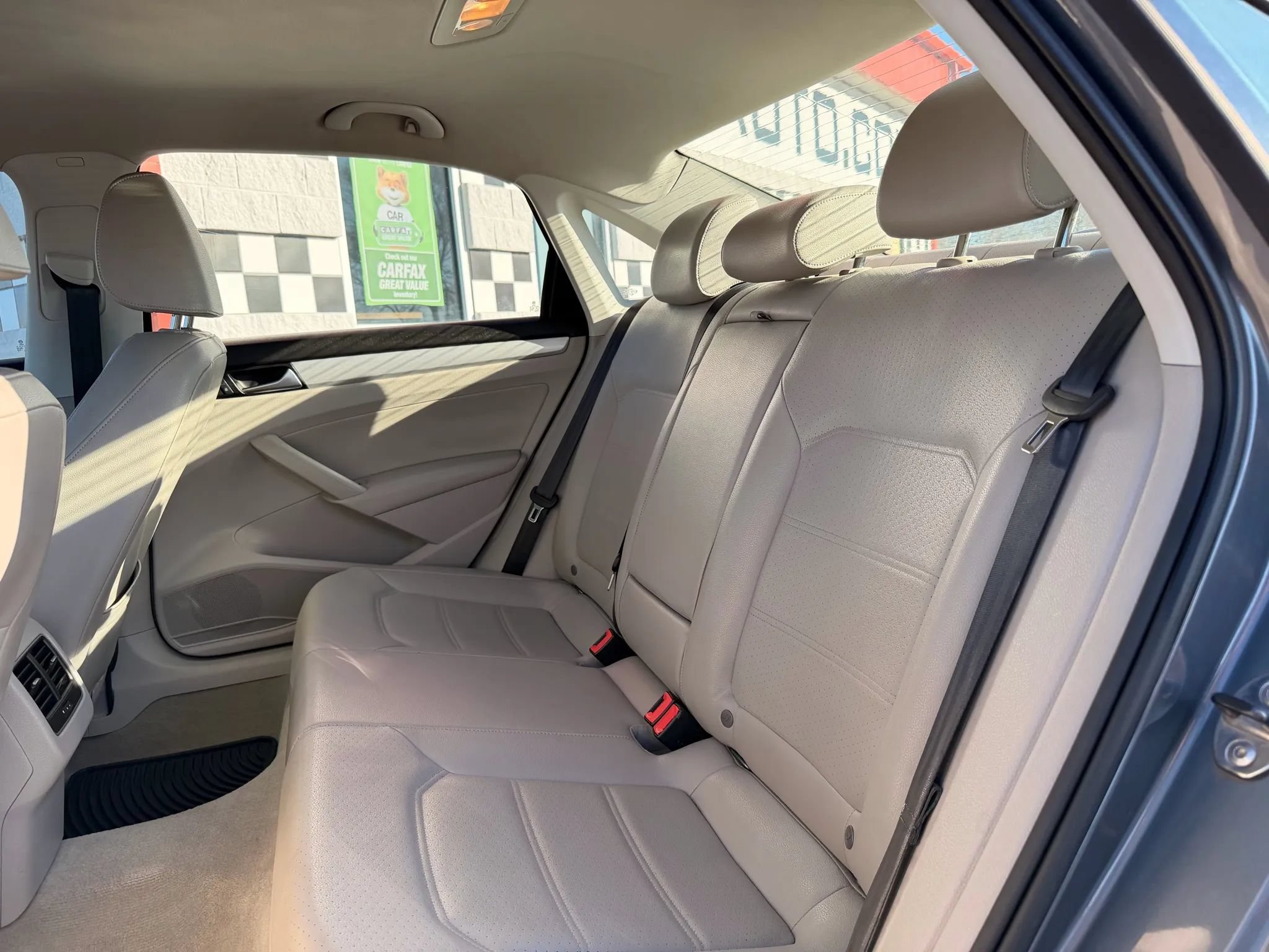 Used 2013 Volkswagen Passat TDI SE FWD image 23