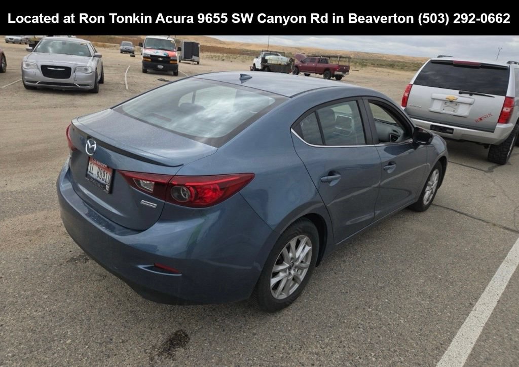 Used 2016 MAZDA MAZDA3 i Touring w/ Popular Equipment Package FWD image 5