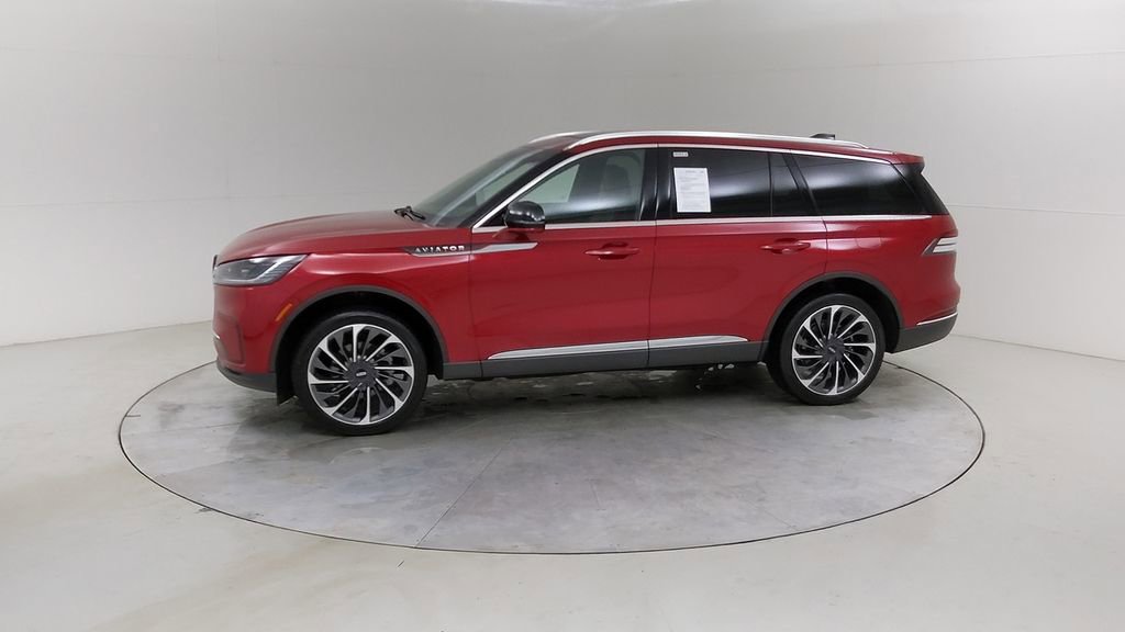 Used 2025 Lincoln Aviator Reserve w/ Equipment Group 201A image 18