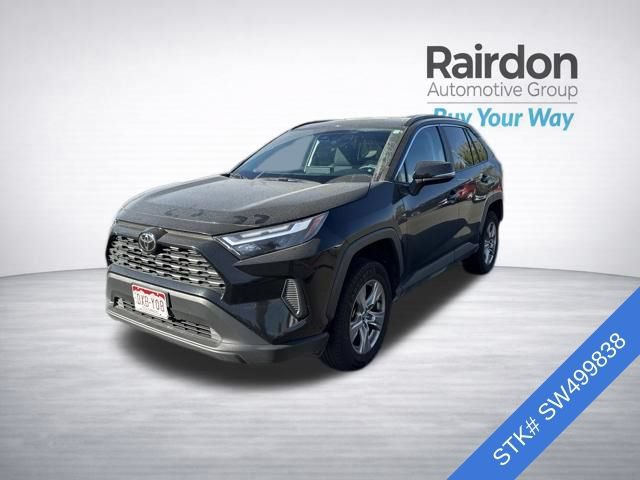 Used 2025 Toyota RAV4 XLE AWD/4WD image 3