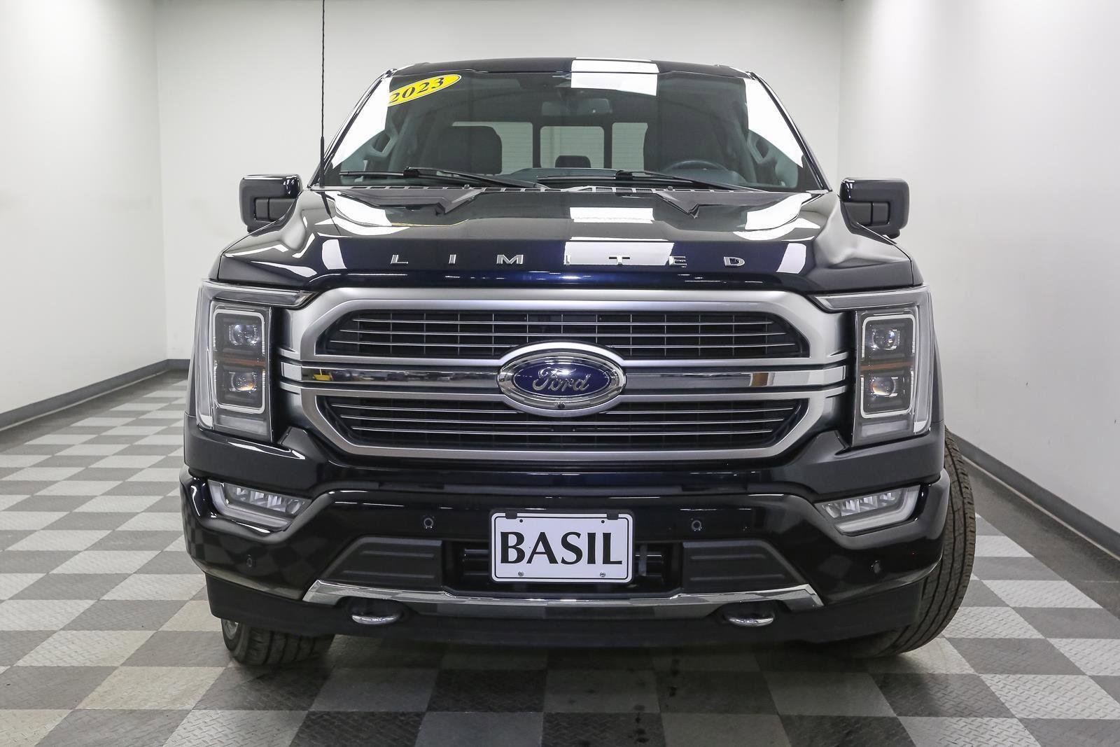 Used 2023 Ford F150 Limited image 3