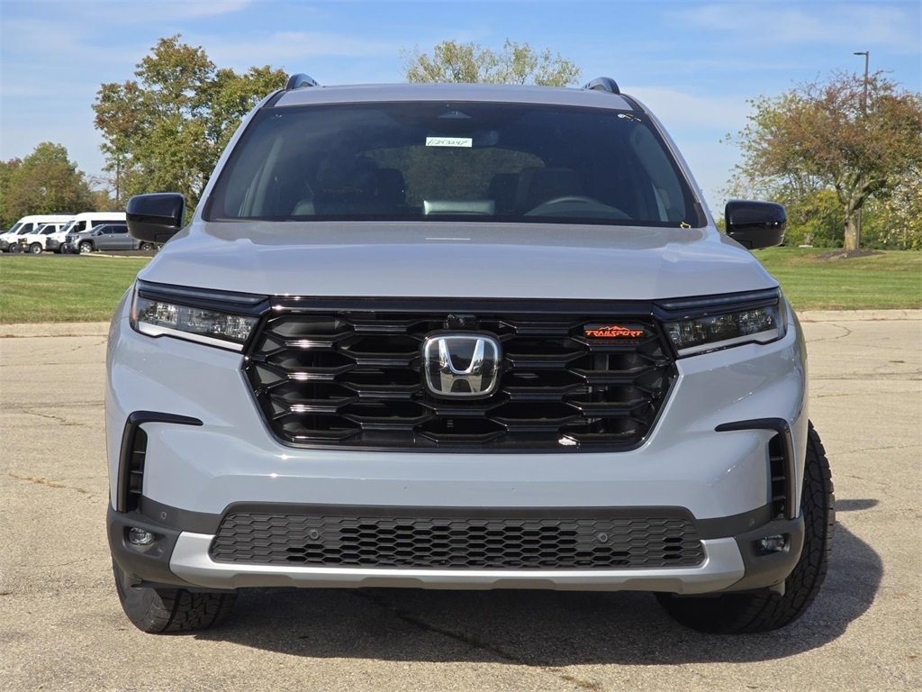 New 2025 Honda Pilot TrailSport image 16