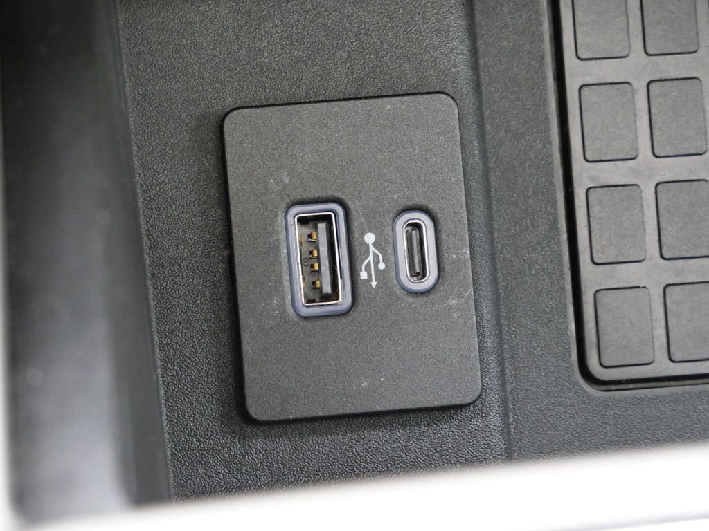 Used 2020 Ford F350 Lariat w/ Lariat Ultimate Package image 26