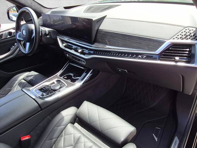 Certified 2024 BMW X7 xDrive40i w/ M Sport Package AWD/4WD image 24