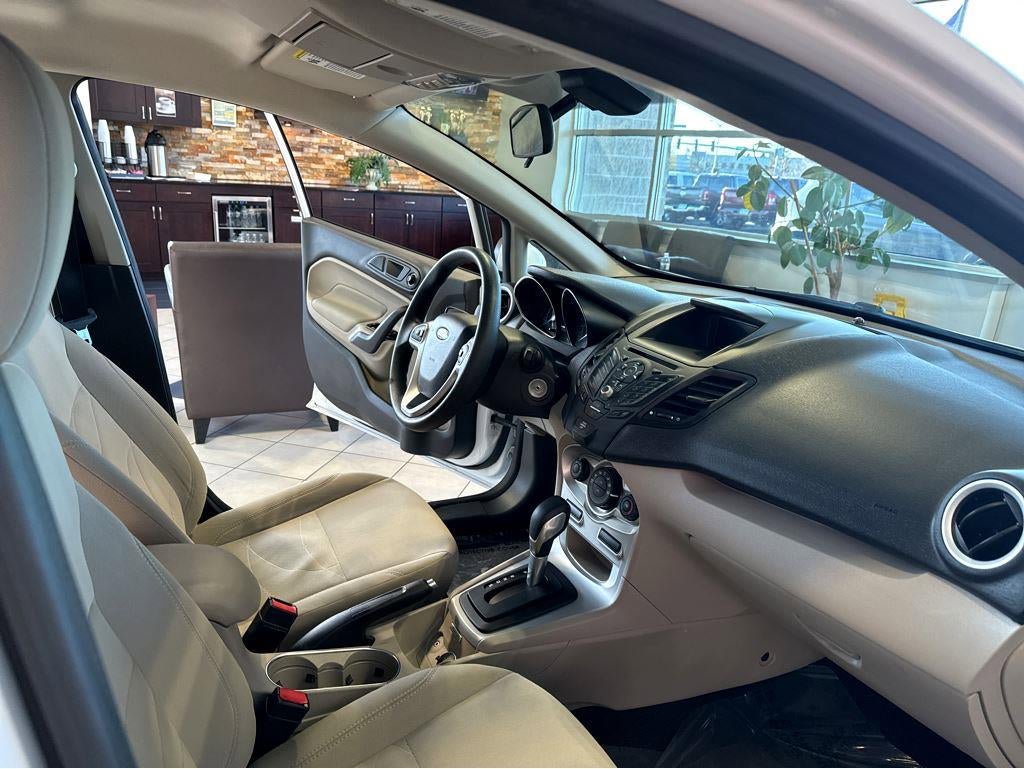 Used 2019 Ford Fiesta SE FWD image 28