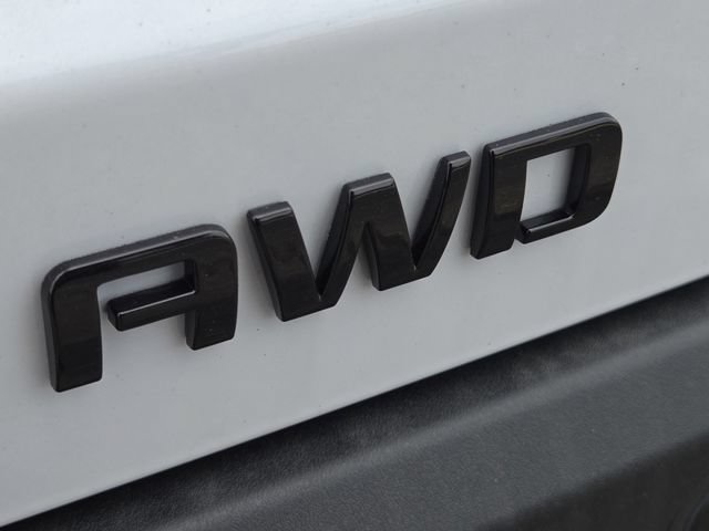 New 2027 Chevrolet Equinox ACTIV w/ Safety and Technology Package AWD/4WD image 6