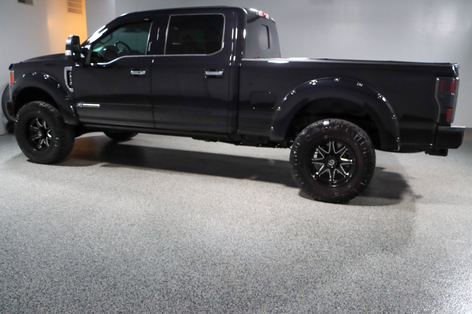 Used 2019 Ford F250 Platinum w/ Platinum Ultimate Package image 10