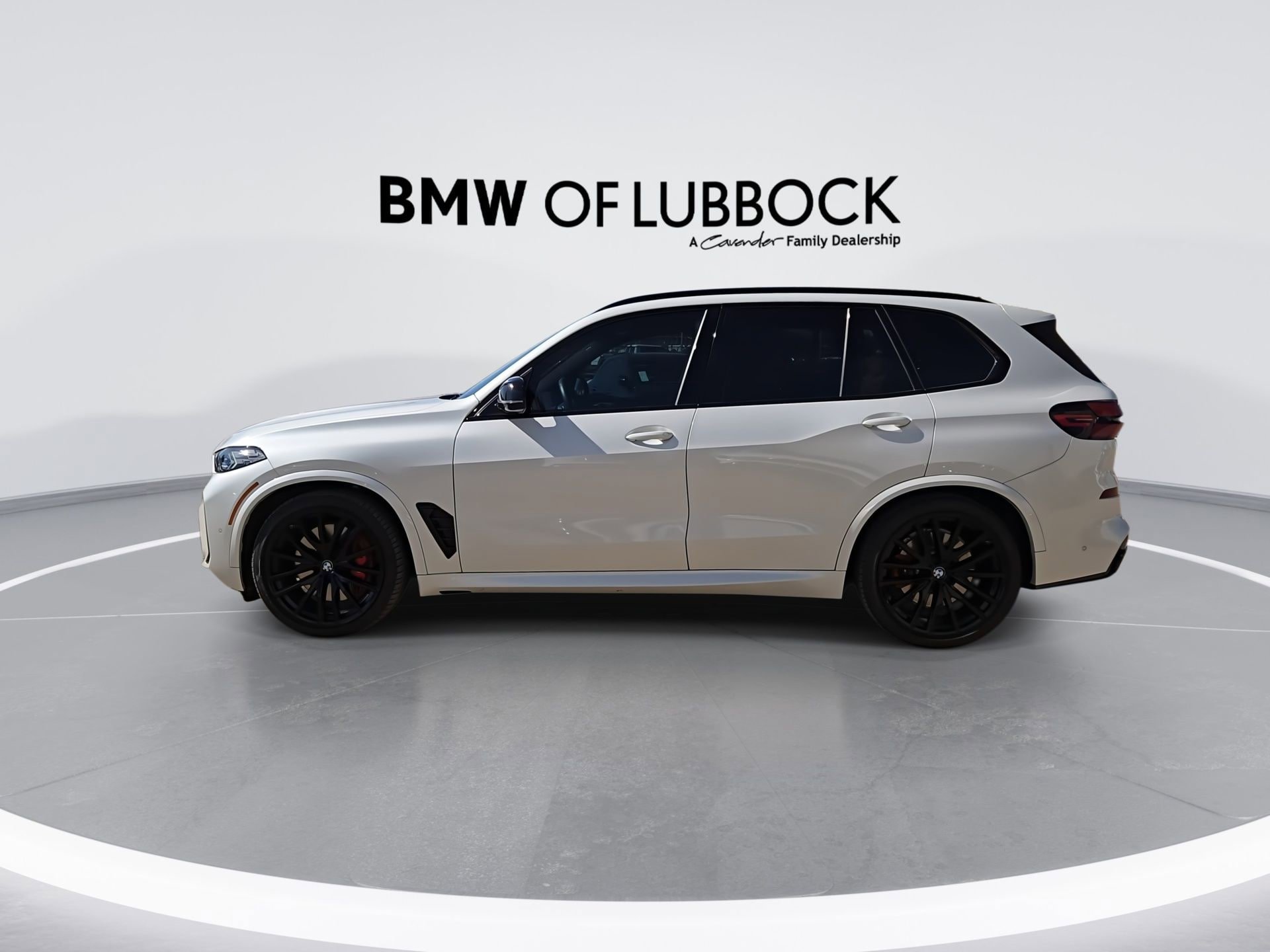 Used 2025 BMW X5 M60i AWD/4WD image 5