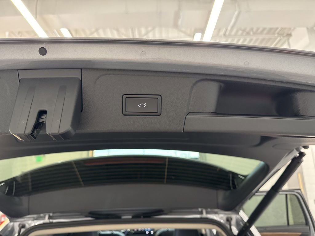 New 2026 Volkswagen Atlas SE image 25