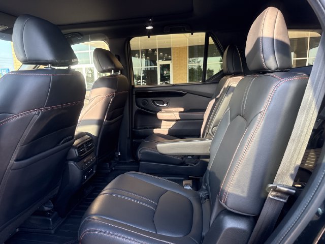 Used 2024 Honda Pilot TrailSport image 19