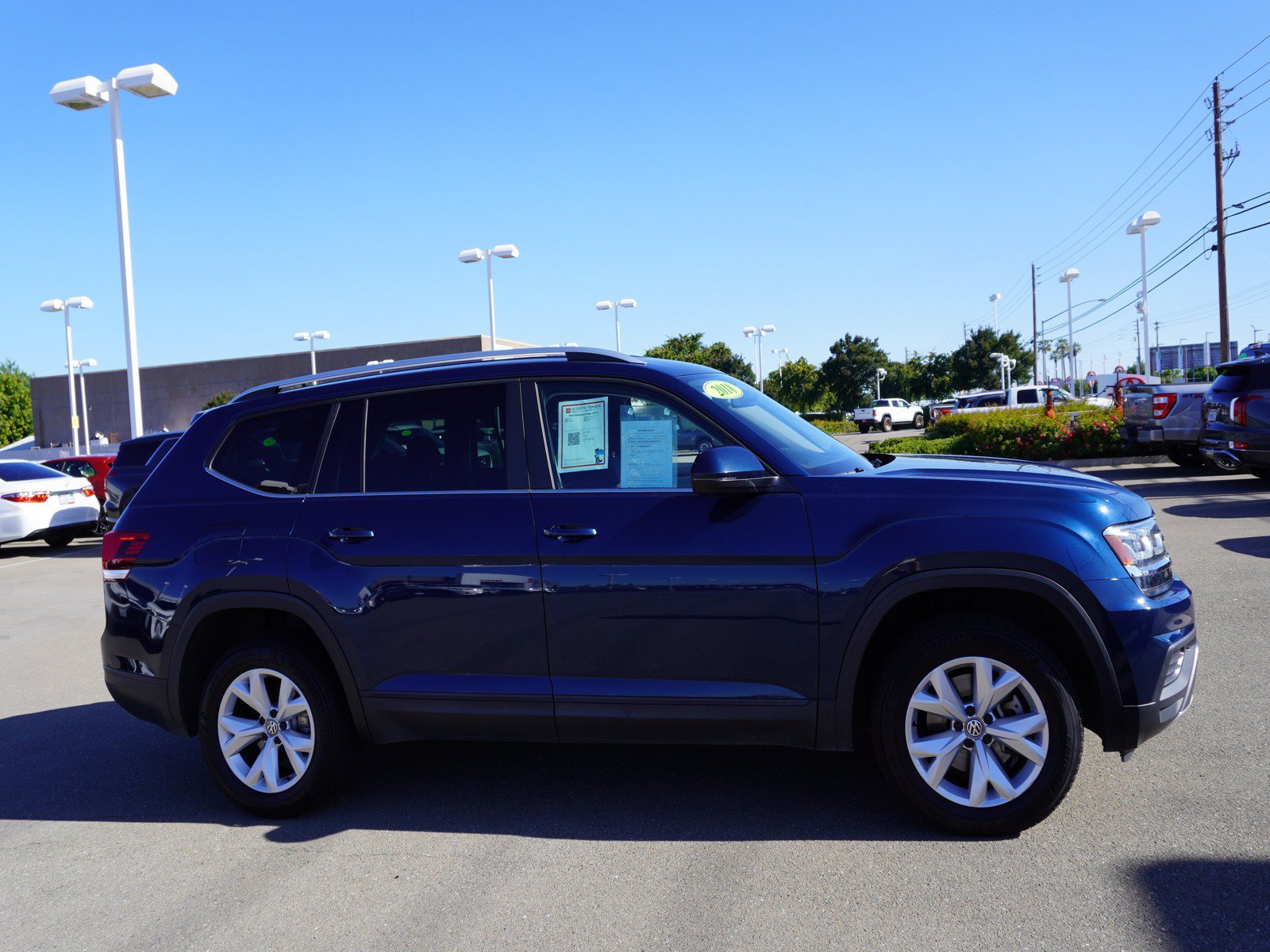 Used 2018 Volkswagen Atlas S FWD image 4