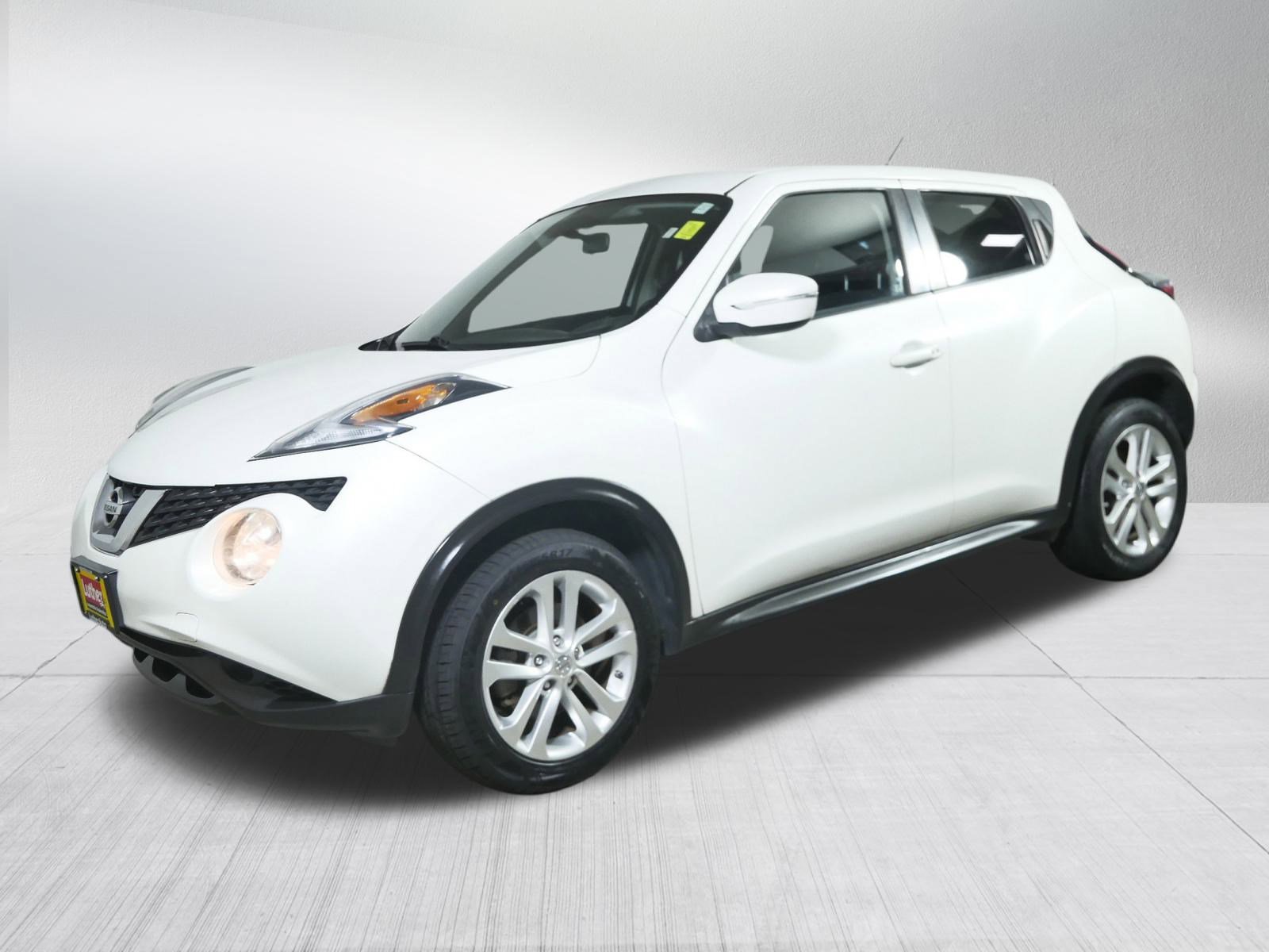 Used 2015 Nissan Juke S image 3