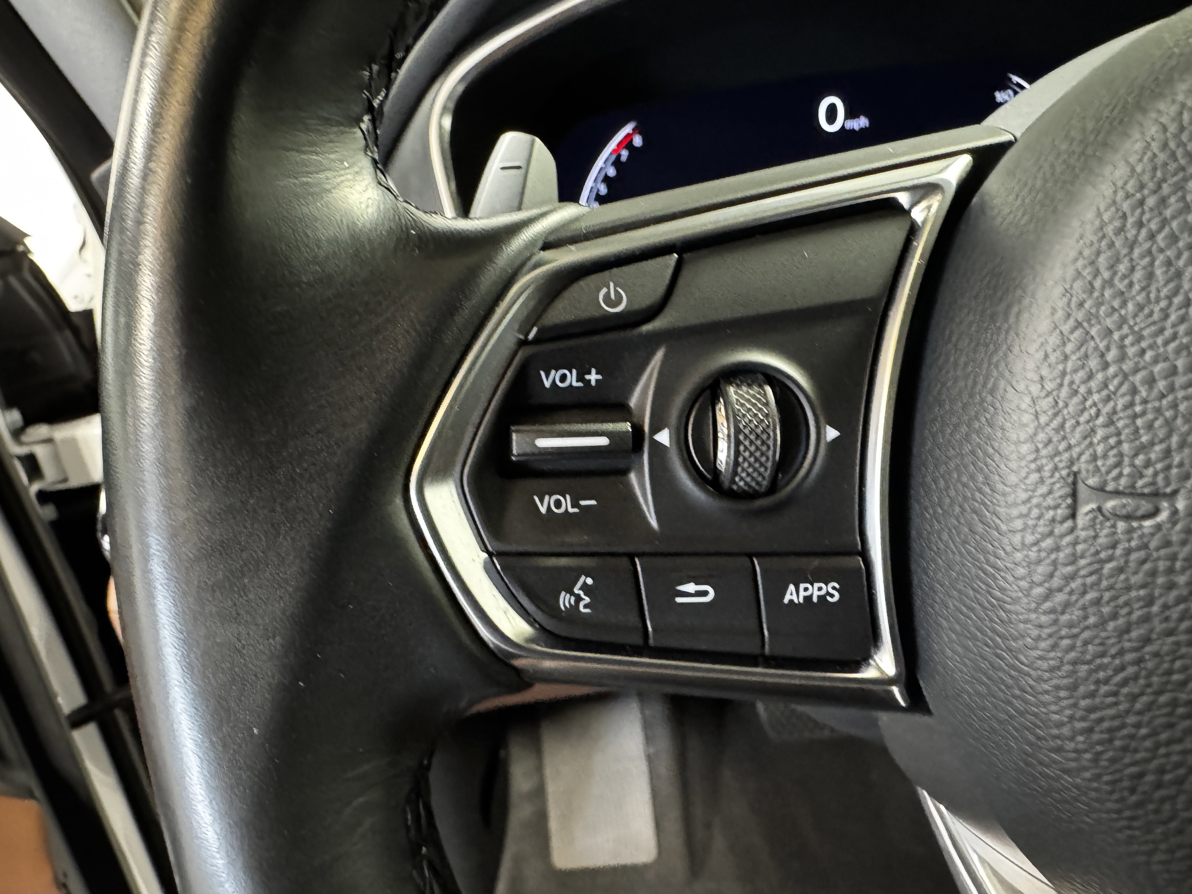 Certified 2023 Acura MDX FWD w/ Technology Package image 18