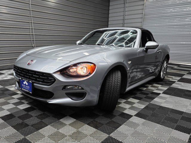 Used 2017 FIAT 124 Spider Classica RWD image 33