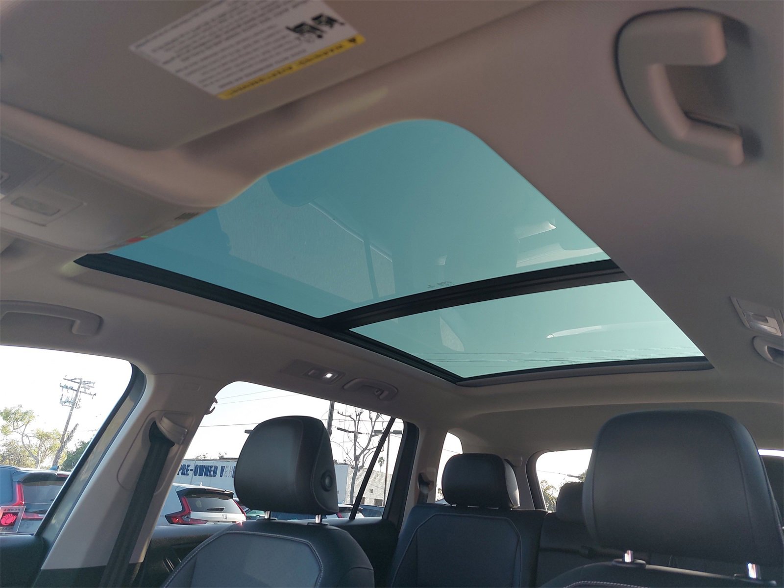 Used 2021 Volkswagen Tiguan SEL image 31