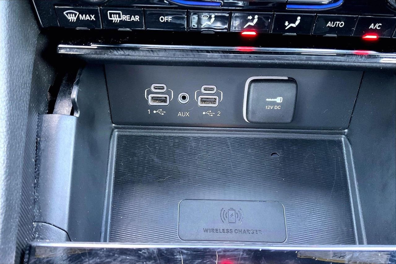 Certified 2025 Jeep Grand Cherokee L Limited w/ Luxury Tech Group II image 19