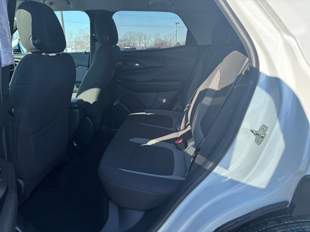 Used 2023 Chevrolet TrailBlazer LT w/ Convenience Package image 17