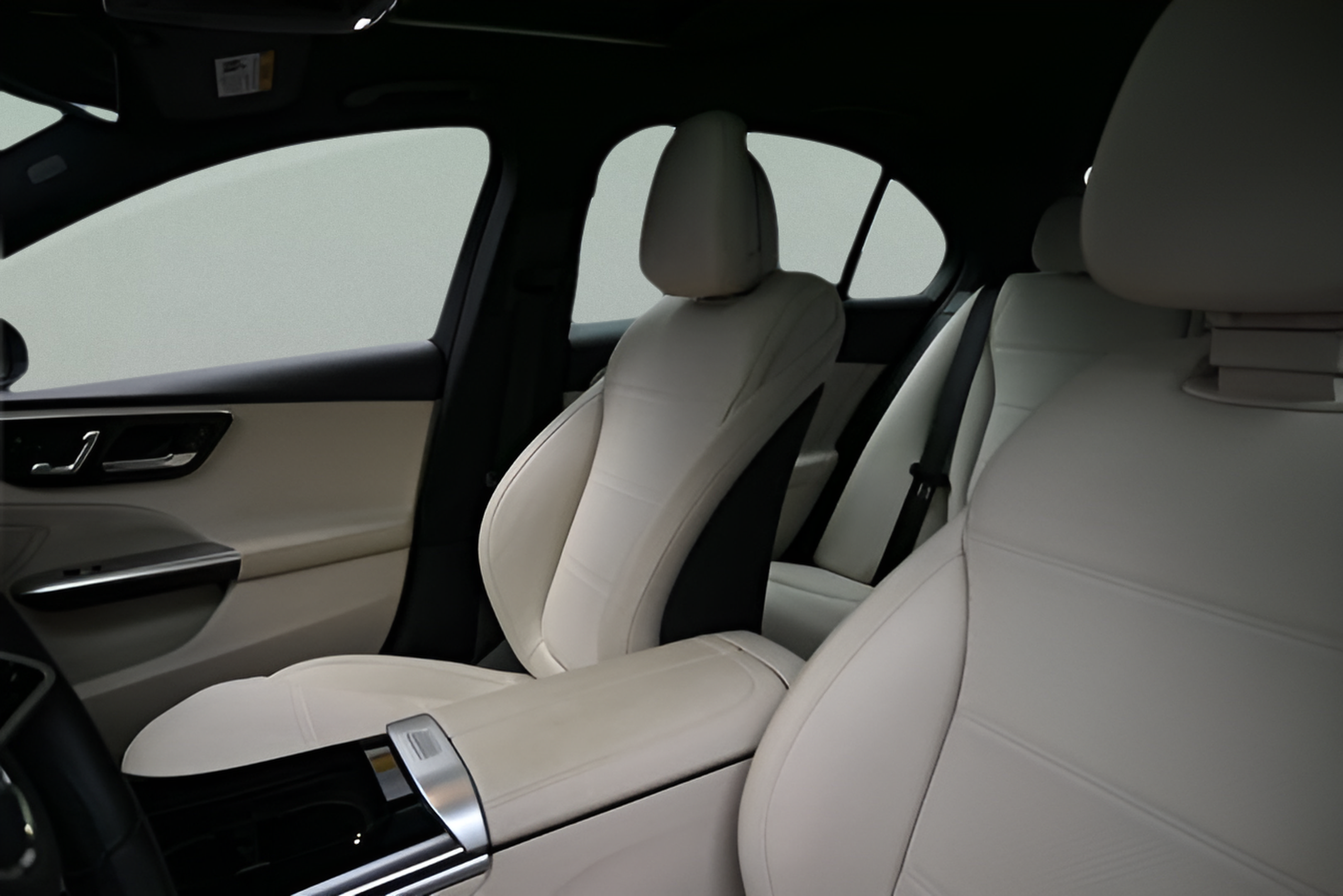 Used 2025 Mercedes-Benz C 300 Sedan image 44