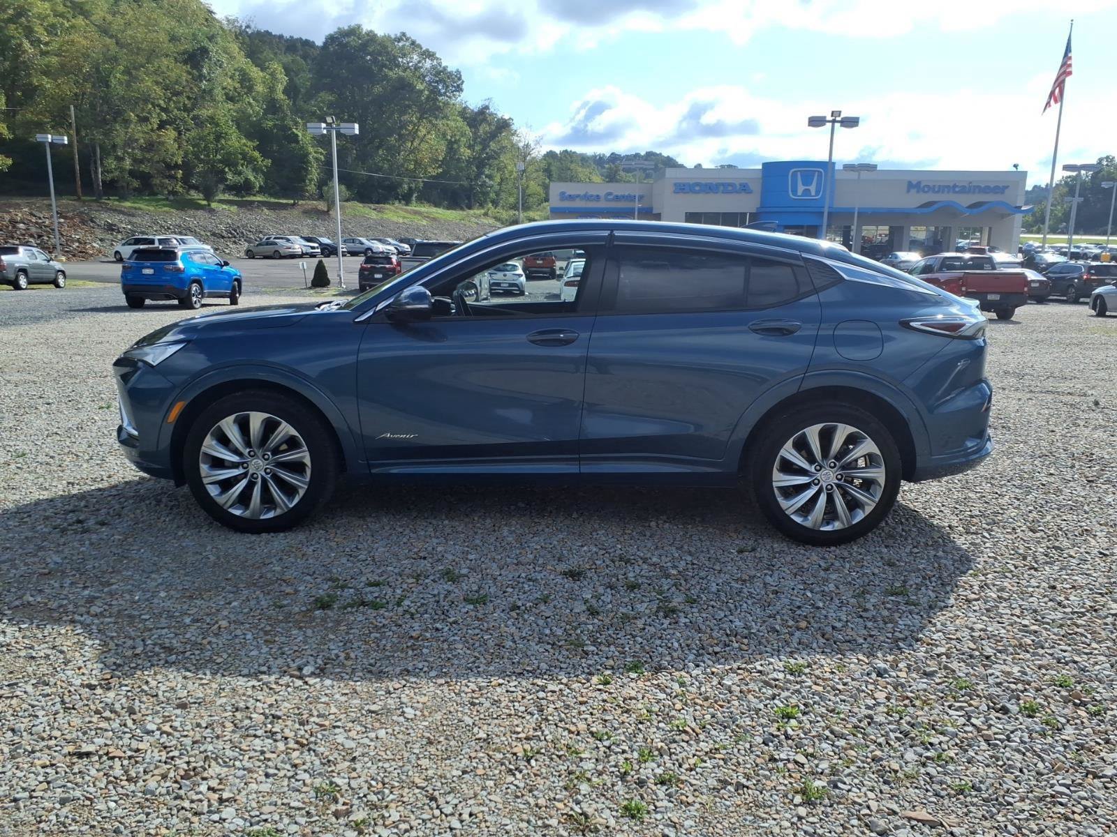 Used 2025 Buick Envista Avenir FWD image 8