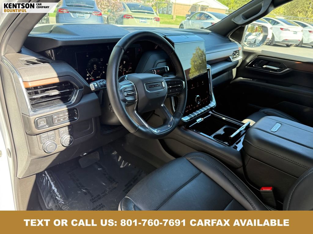 Used 2025 GMC Yukon XL Denali image 32