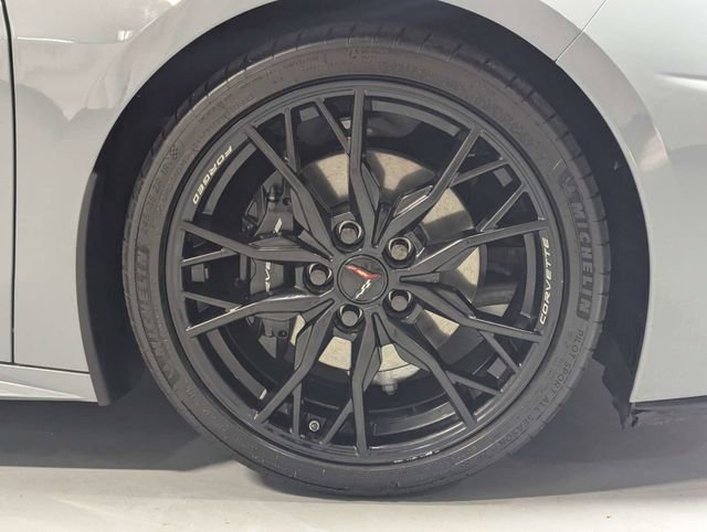 Used 2024 Chevrolet Corvette Stingray Preferred Cpe w/ 2LT RWD image 31