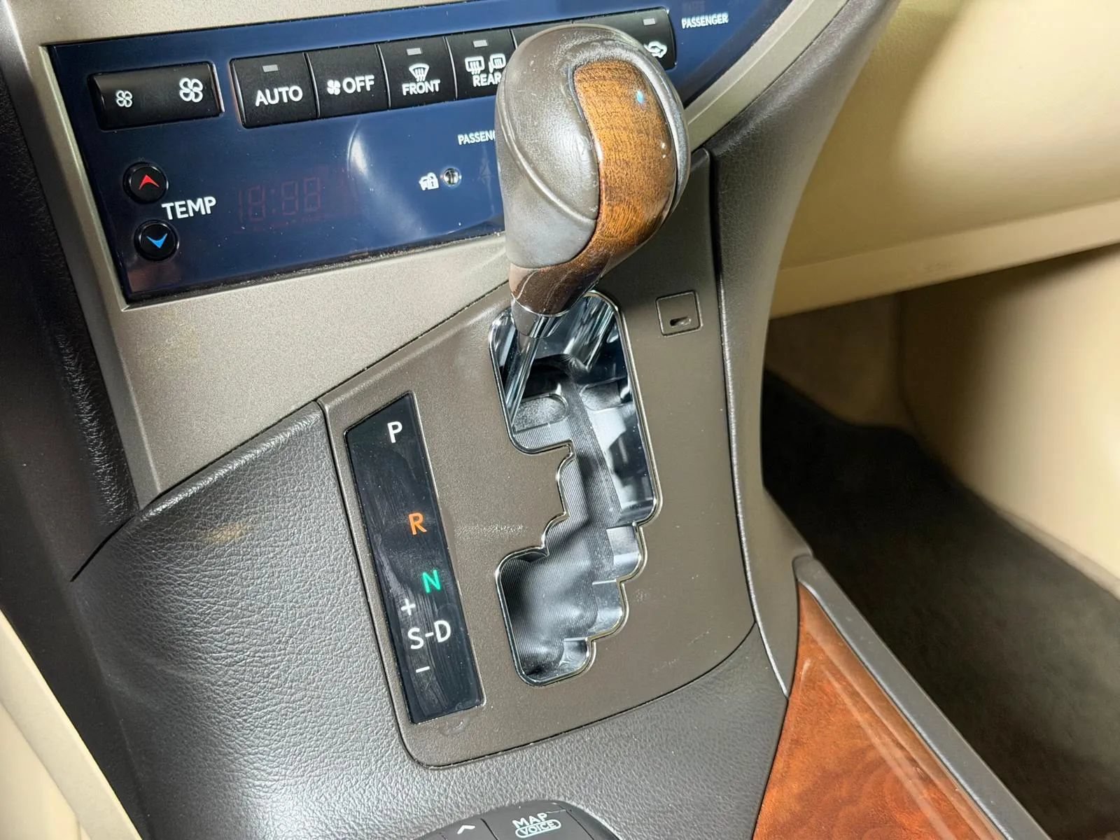 Used 2013 Lexus RX 350 AWD w/ Navigation Pkg image 34