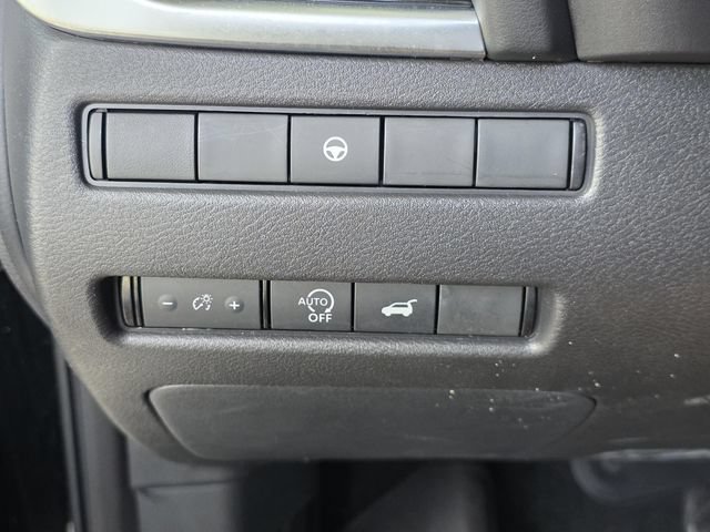 Used 2023 Nissan Rogue SL w/ SL Premium Package FWD image 33