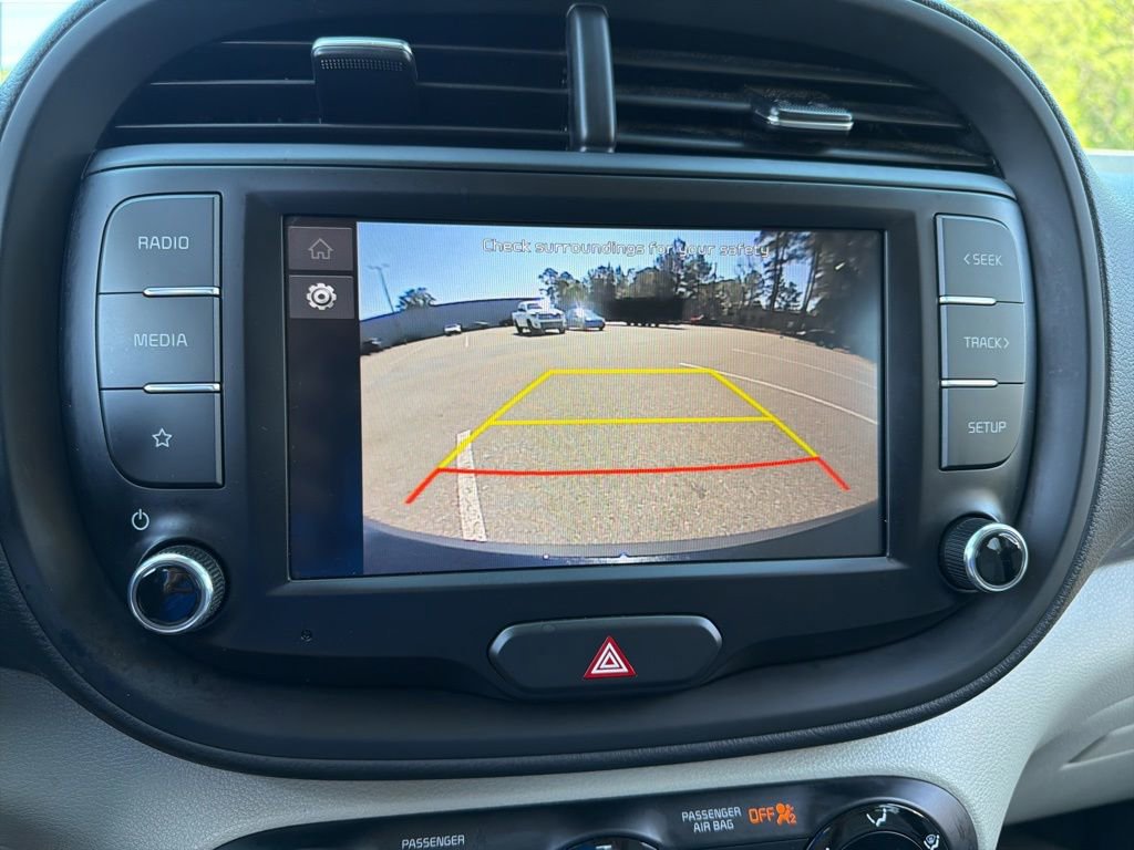 Used 2023 Kia Soul LX w/ Option Group 015 FWD image 14