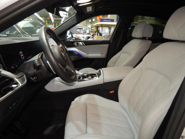 Used 2026 BMW X6 M60i image 16