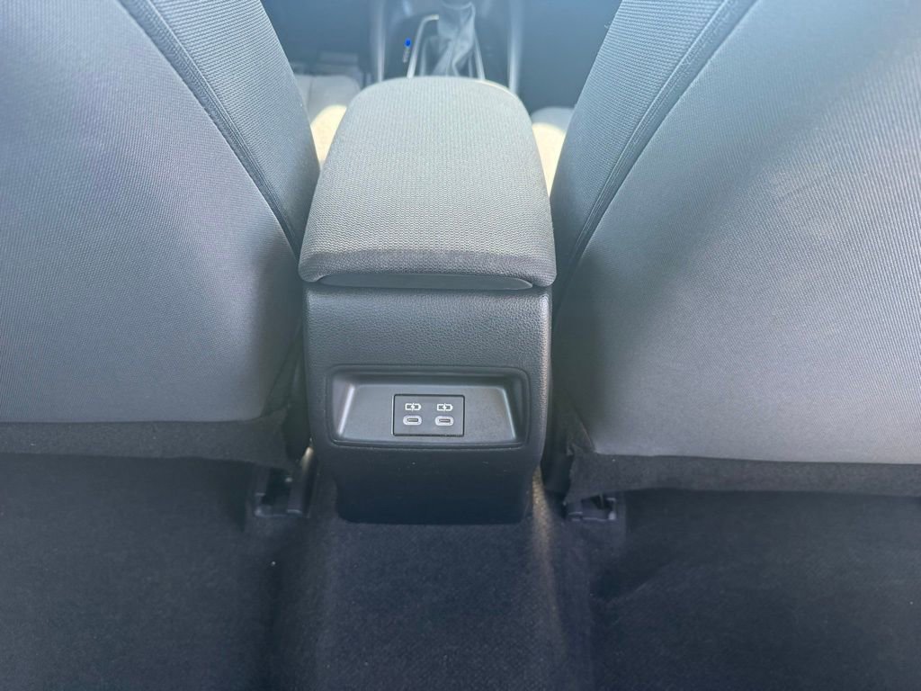 Used 2025 Toyota Corolla LE image 17