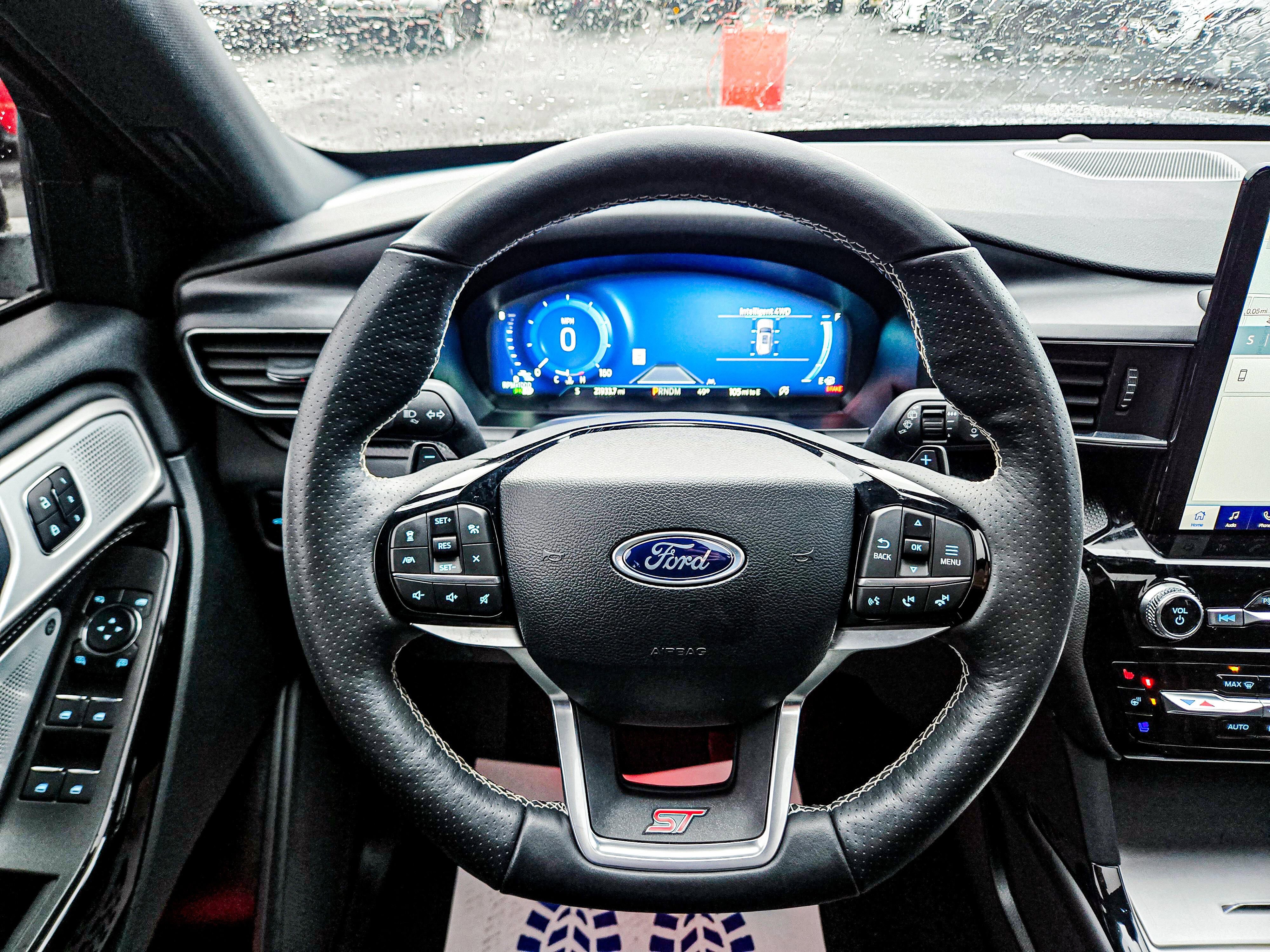 Used 2024 Ford Explorer ST w/ Equipment Group 401A image 21