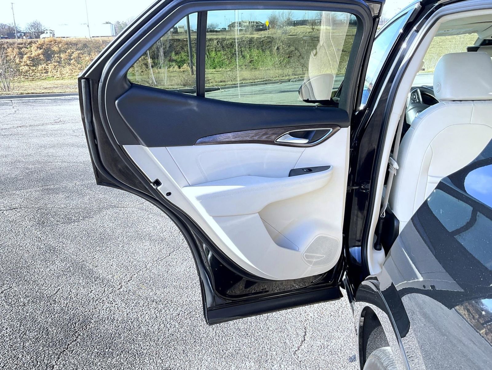 Used 2023 Buick Envision Avenir image 20