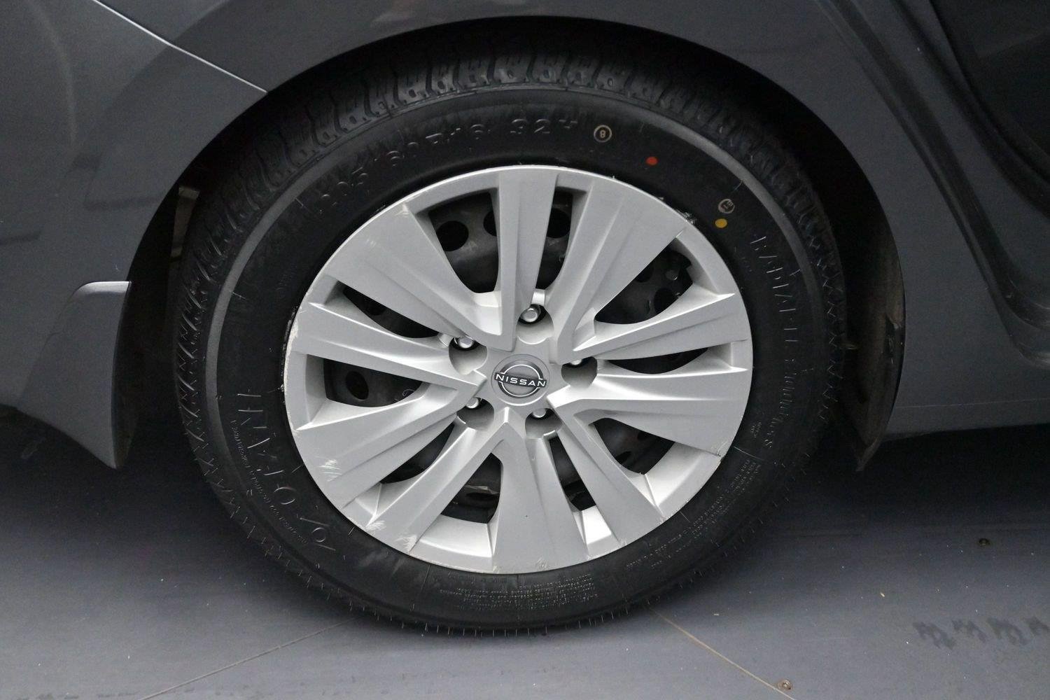 Used 2024 Nissan Sentra S FWD image 30