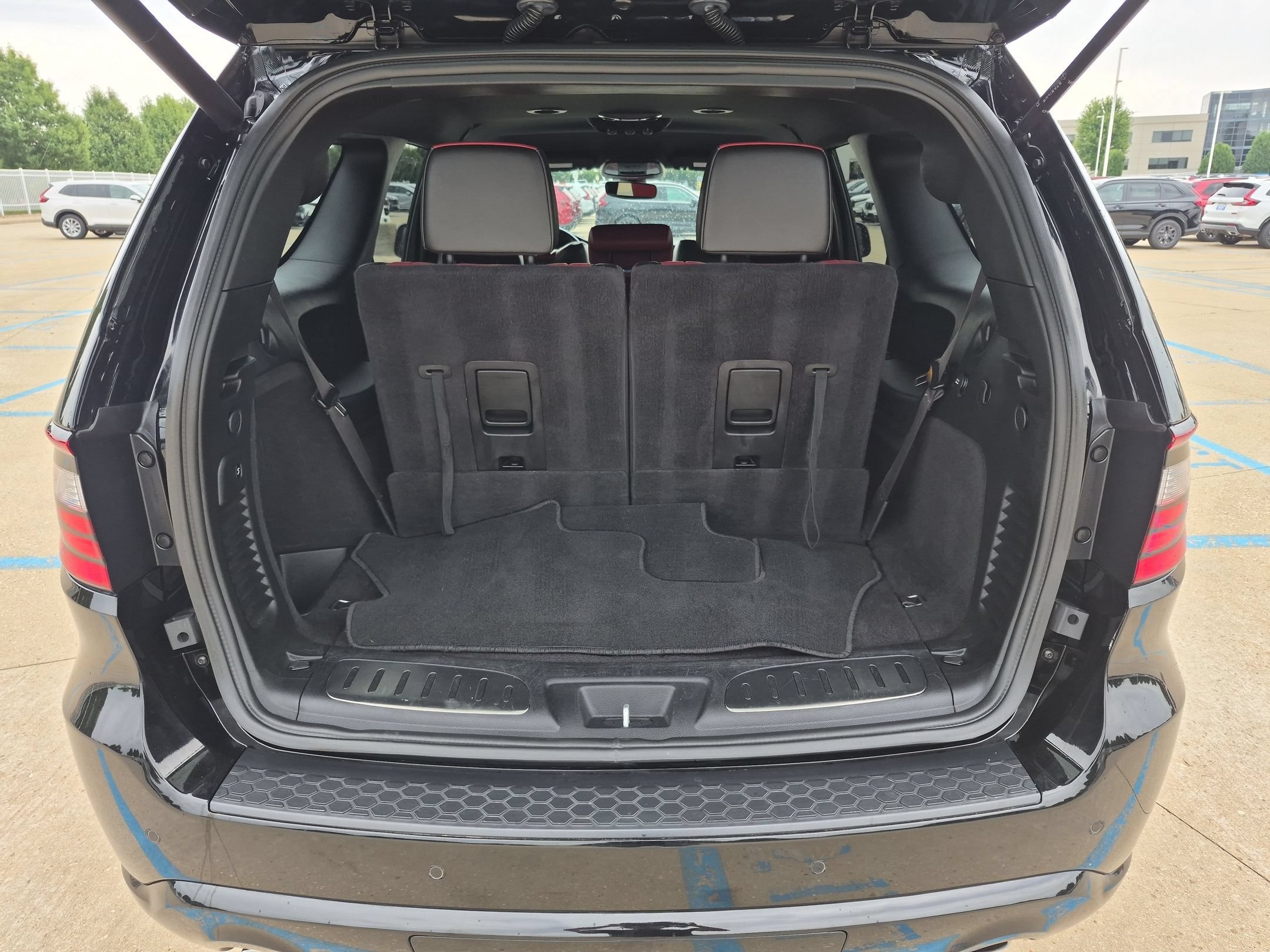 Used 2021 Dodge Durango R/T w/ Blacktop Package AWD/4WD image 28