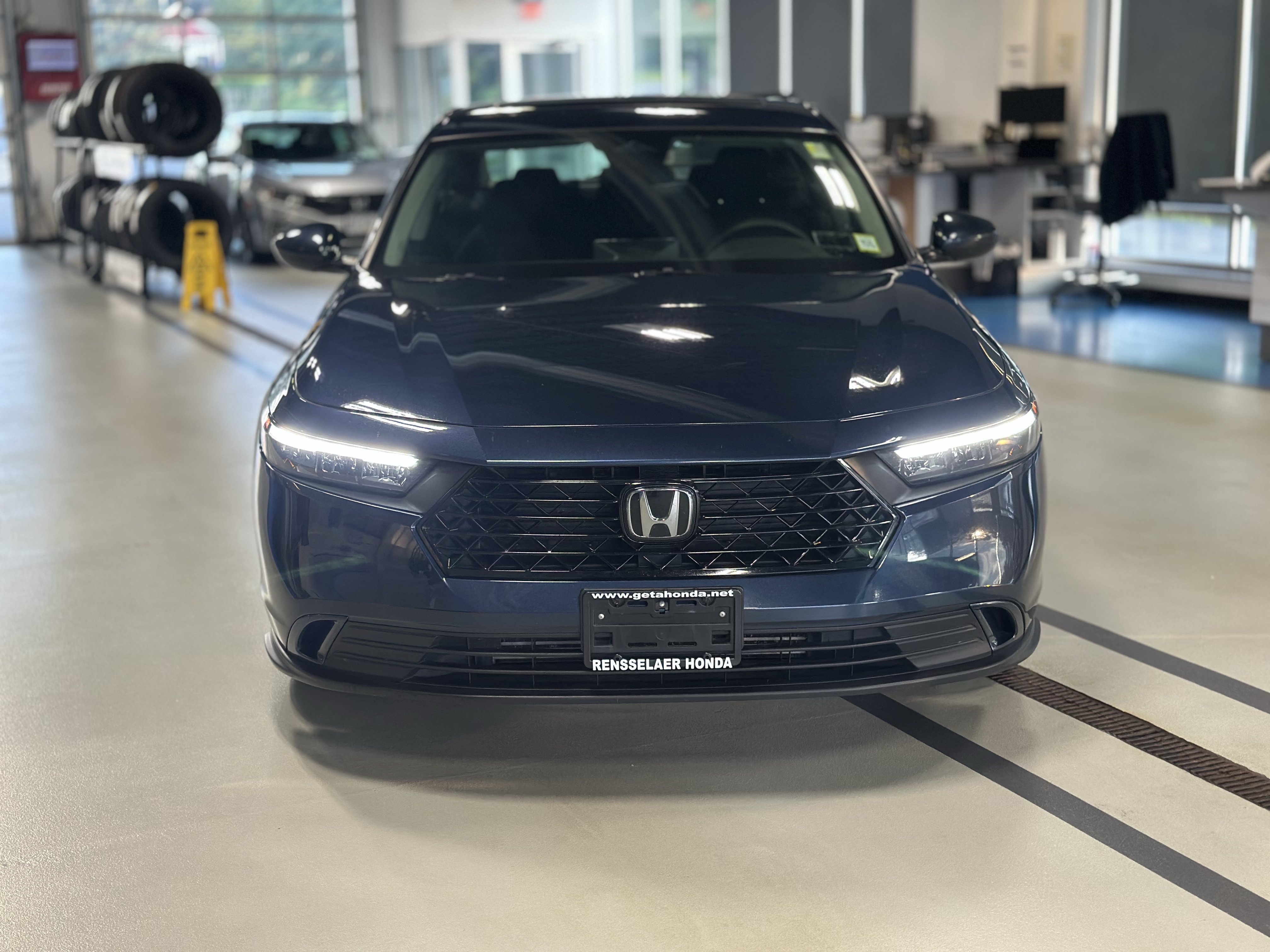 Used 2023 Honda Accord EX image 3