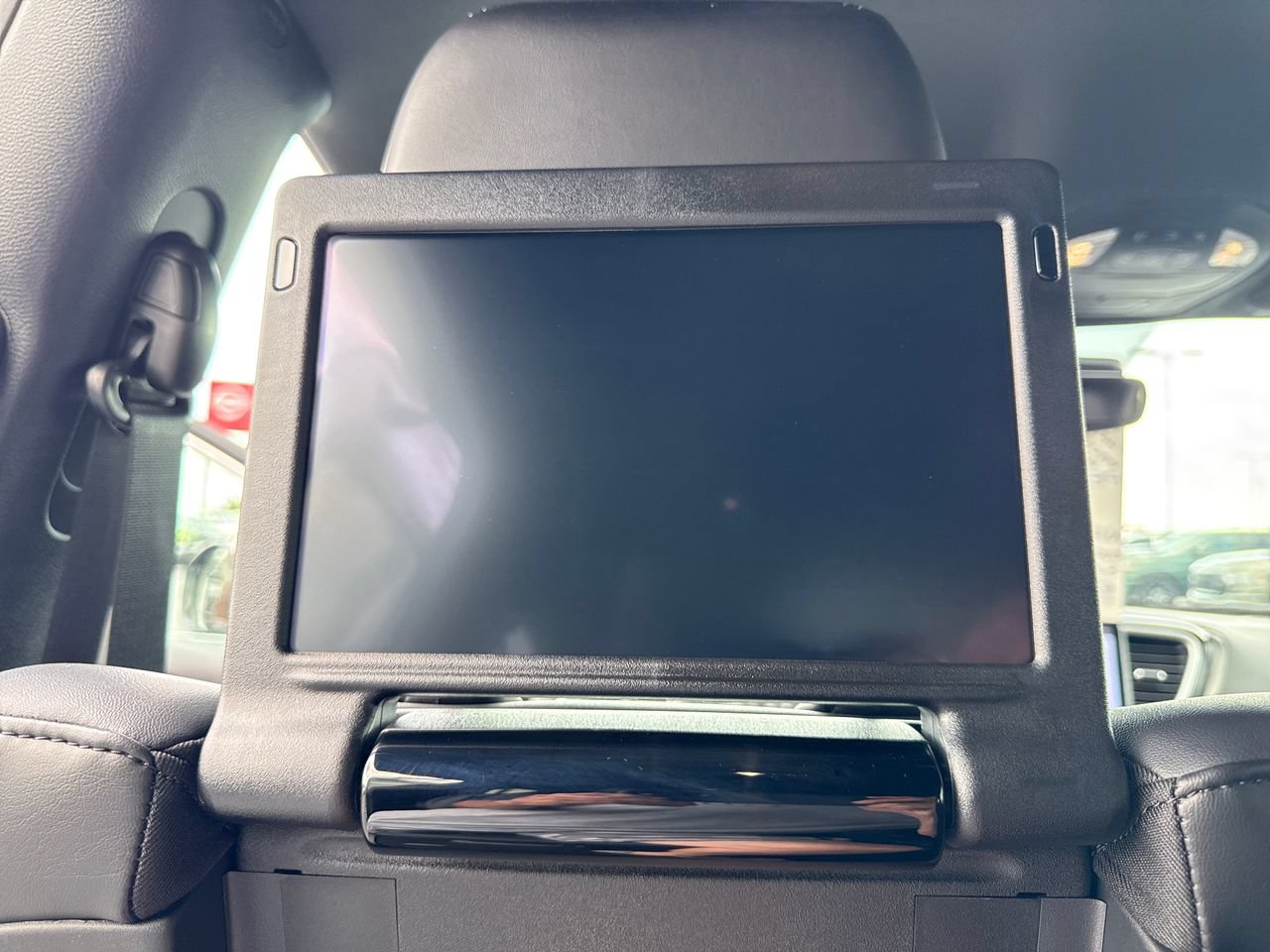 Used 2026 Chrysler Pacifica Select FWD image 15