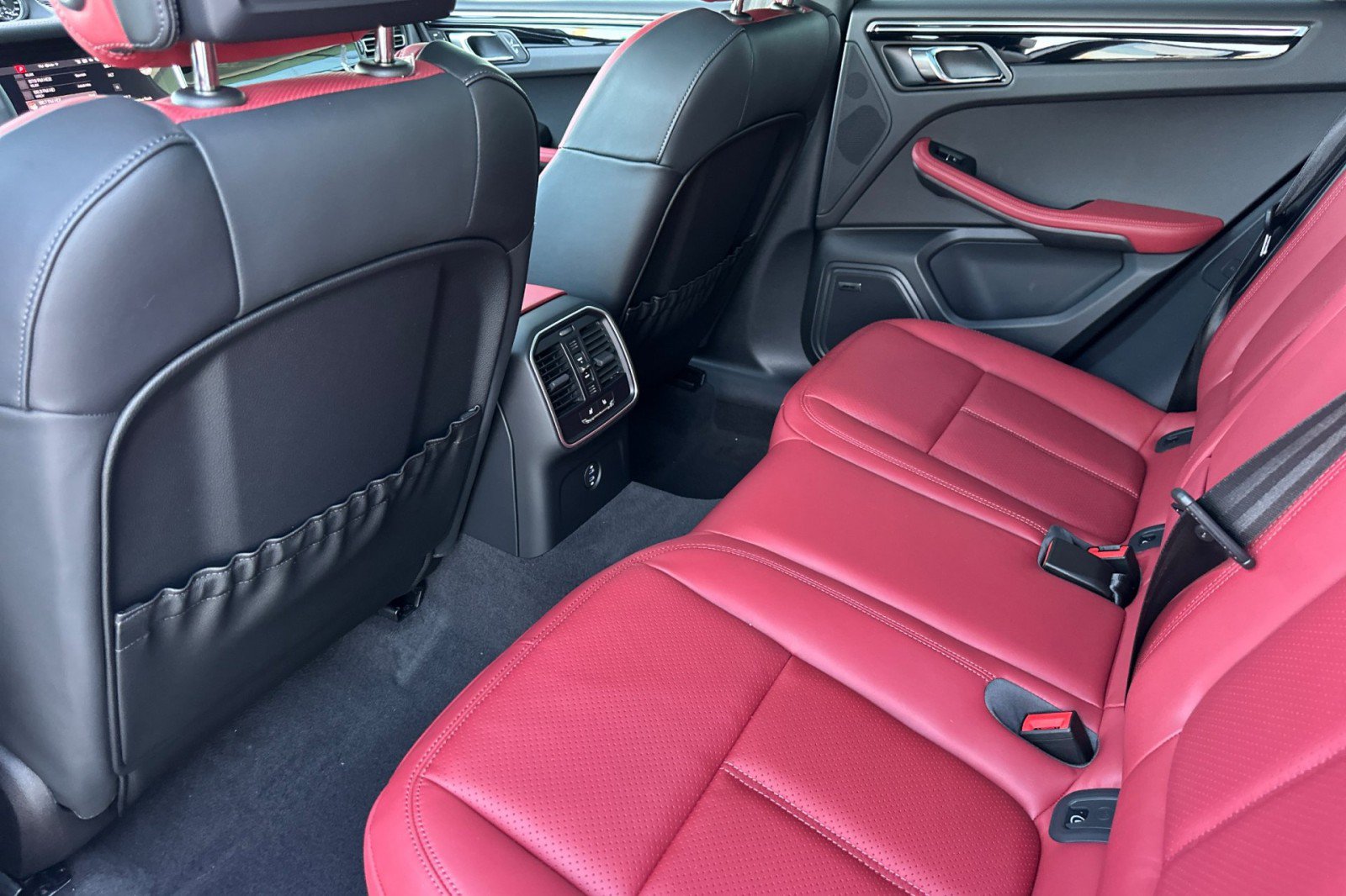 New 2026 Porsche Macan S AWD/4WD image 13