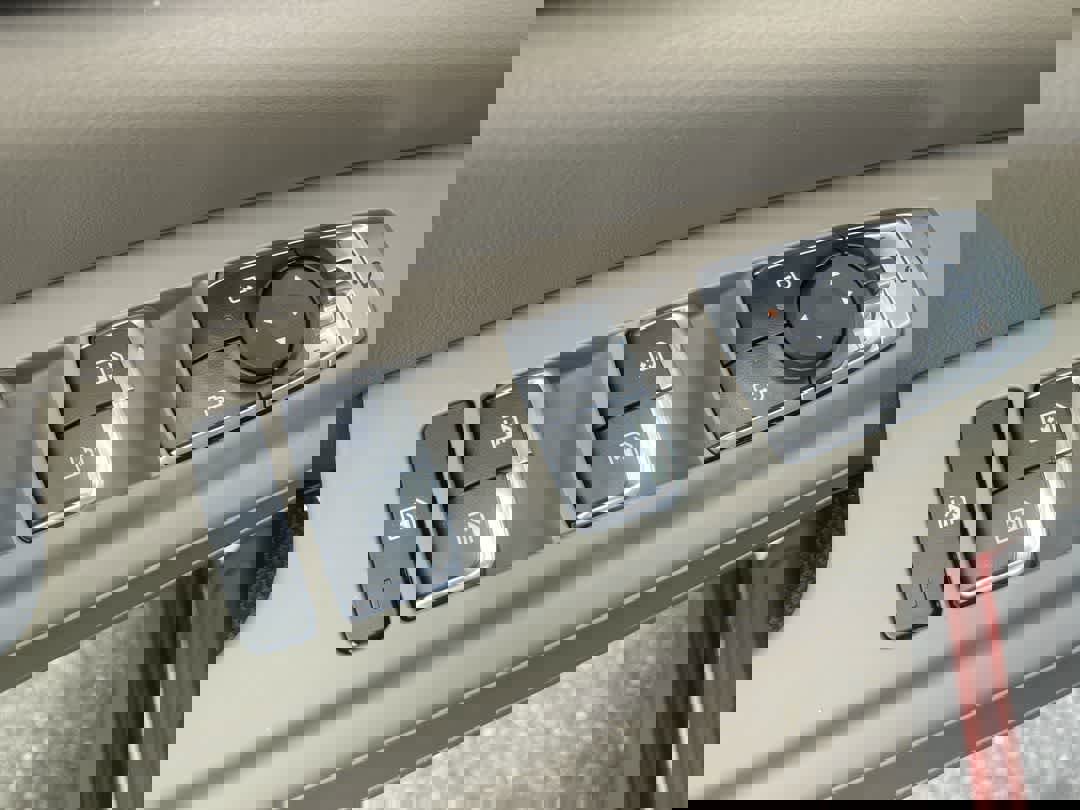 New 2026 Kia Carnival EX FWD image 13