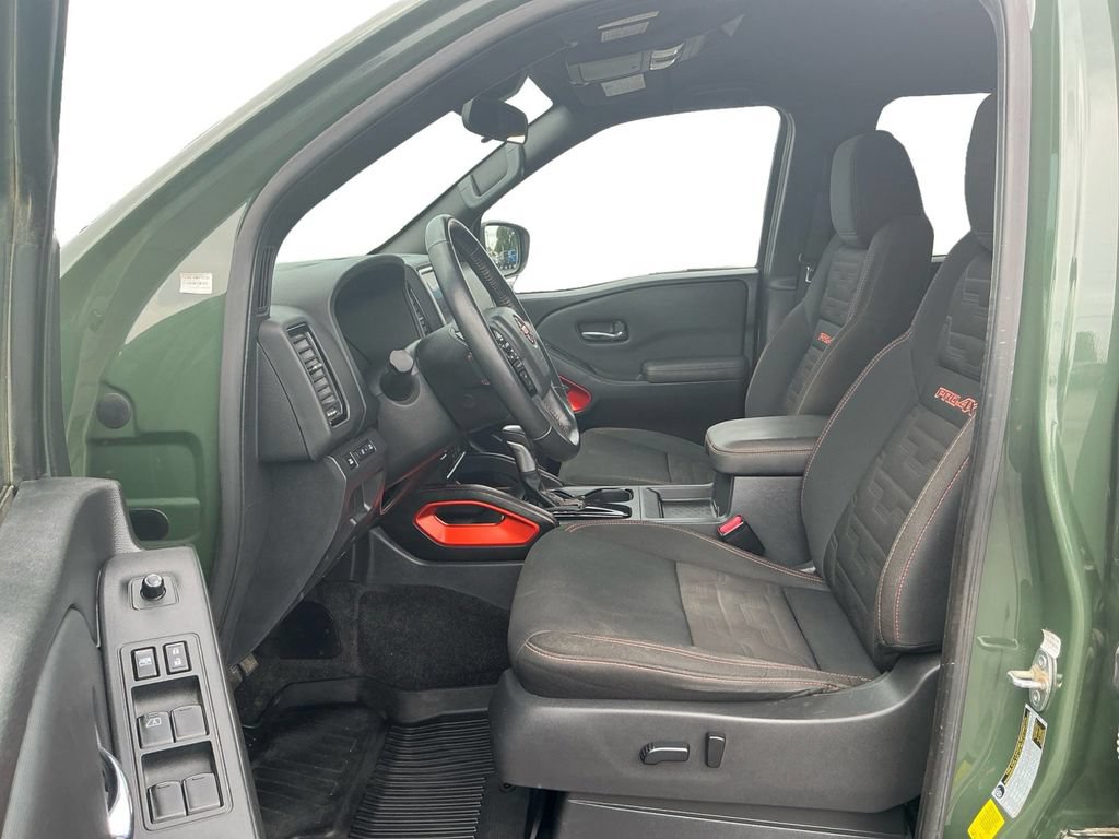 Used 2022 Nissan Frontier PRO-4X w/ Technology Package AWD/4WD image 14