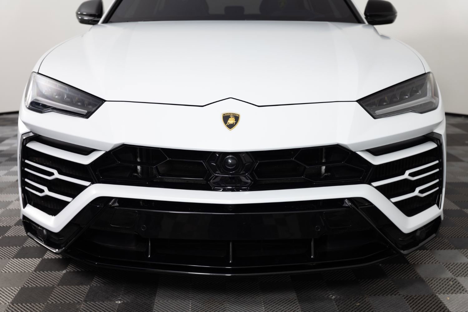 Used 2021 Lamborghini Urus AWD/4WD image 13