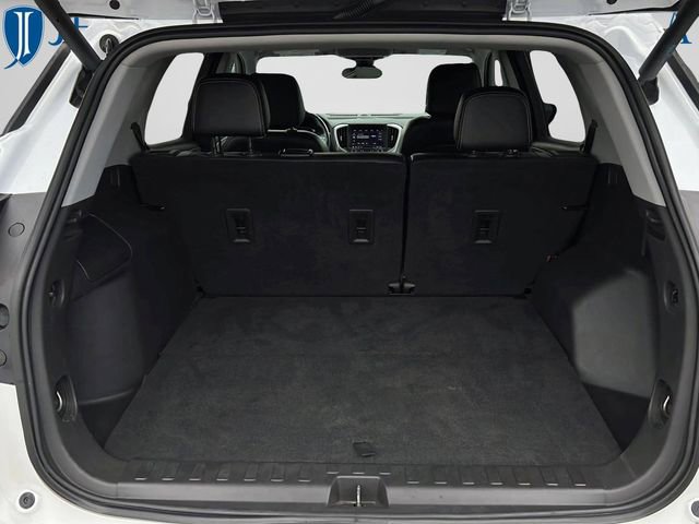 Used 2022 GMC Terrain SLT w/ Infotainment Package II FWD image 25