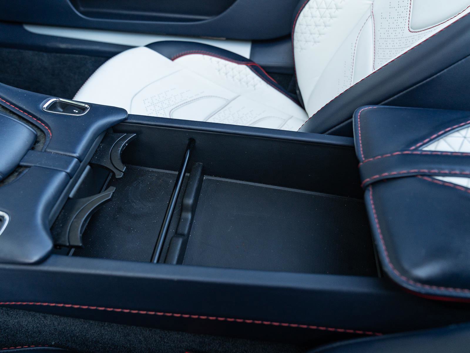 Used 2022 Aston Martin DBS Superleggera Volante image 51