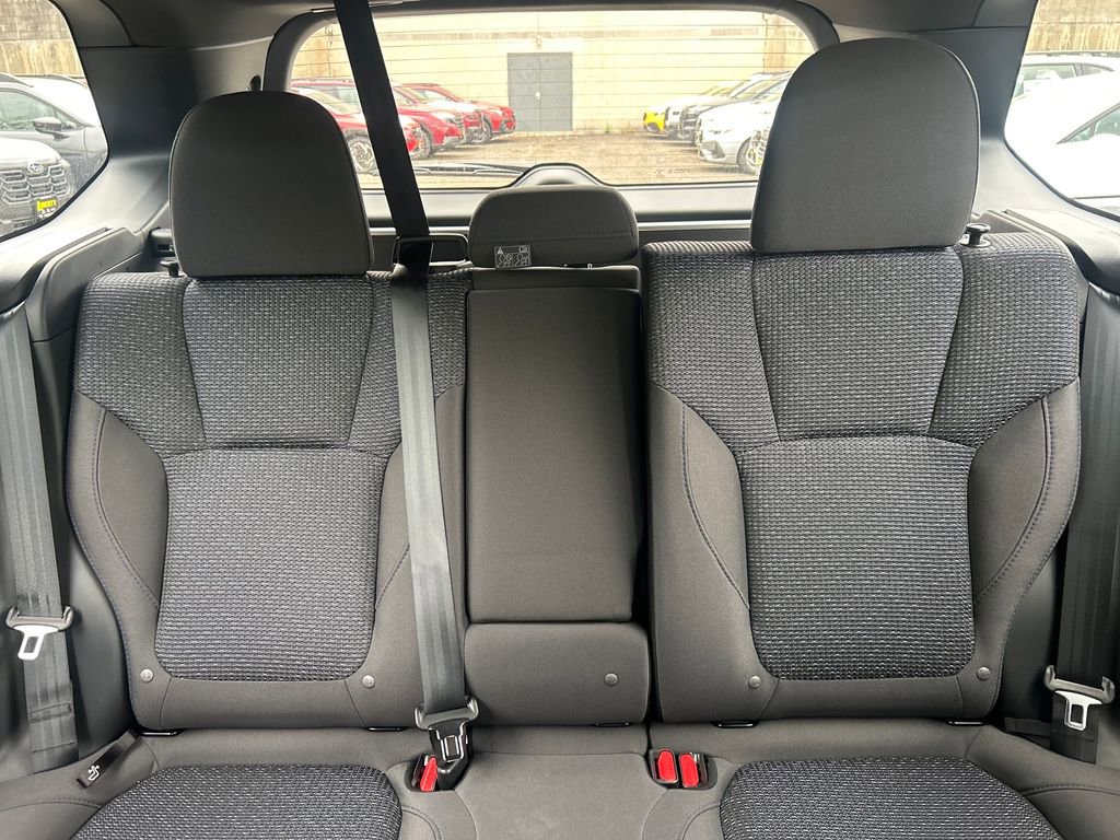 Certified 2025 Subaru Forester Premium AWD/4WD image 33
